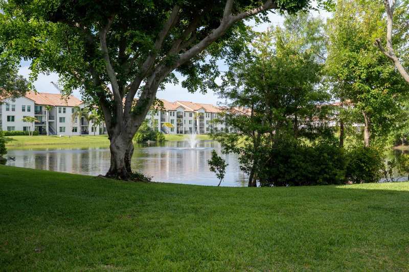 809 Villa Circle, Boynton Beach FL 33435