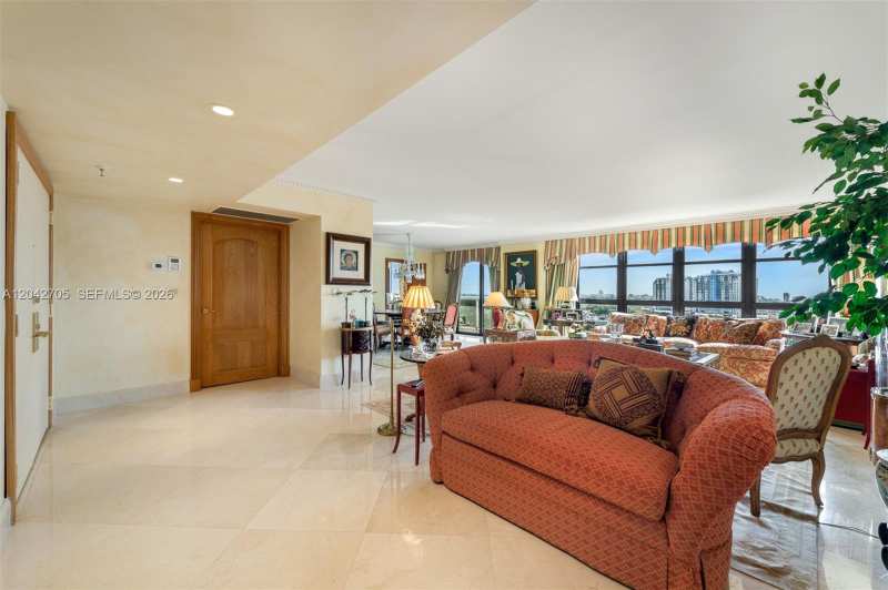 9 Island Ave # 1514, Miami Beach FL 33139