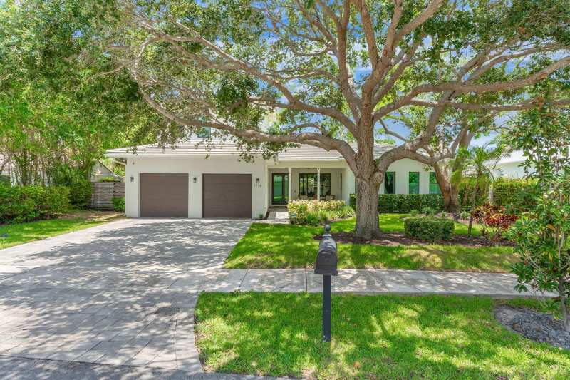 1716 Middle River Drive, Fort Lauderdale FL 33305