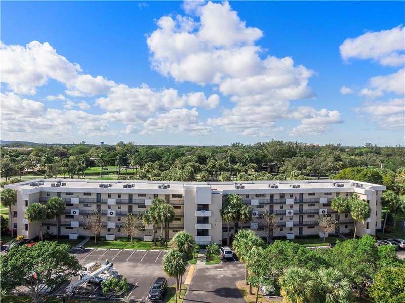 2460 Deer Creek Country Club Boulevard # a, Deerfield Beach FL 33442