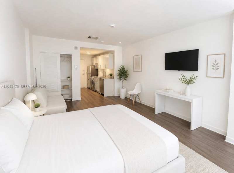 10275 Collins Ave # 115, Bal Harbour FL 33154
