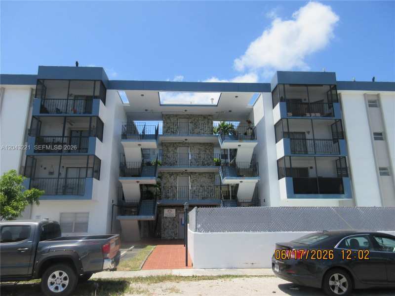 1230 NE 139th St # 309, North Miami FL 33161
