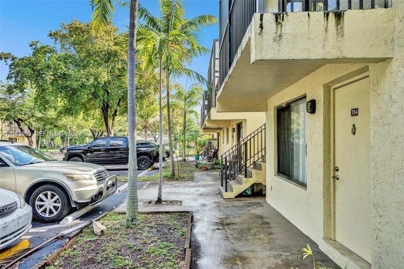 1065 S Flagler Ave # 704, Pompano Beach FL 33060