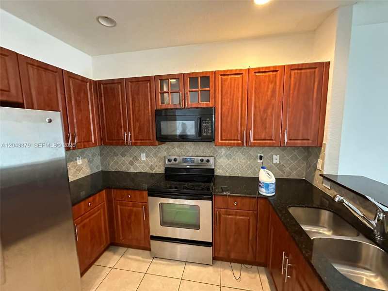 3595 NW 13th St # 3595, Lauderhill FL 33311