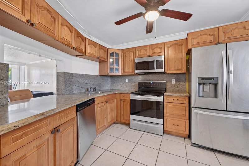 1780 NE 191st St # 2, North Miami Beach FL 33179