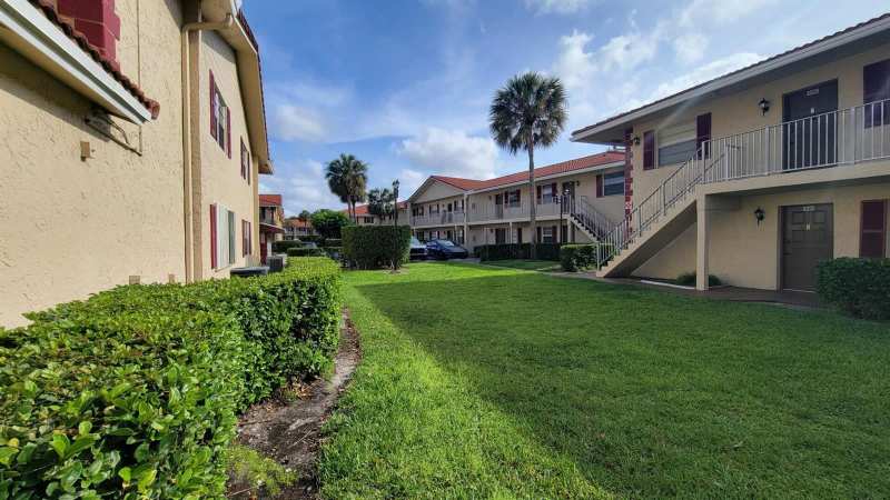 3766 N University Drive # 8, Coral Springs FL 33065