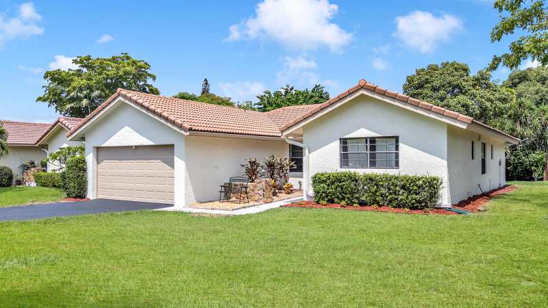 1273 Spring Circle Drive, Coral Springs FL 33071