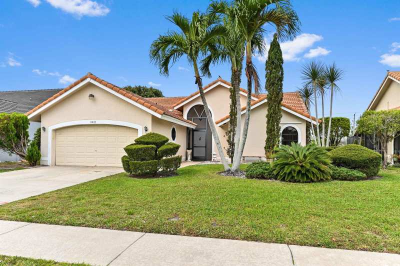 5421 Helene Circle, Boynton Beach FL 33472