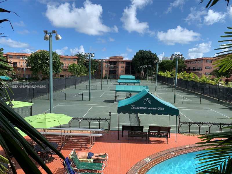 660 Tennis Club Dr # 101, Fort Lauderdale FL 33311