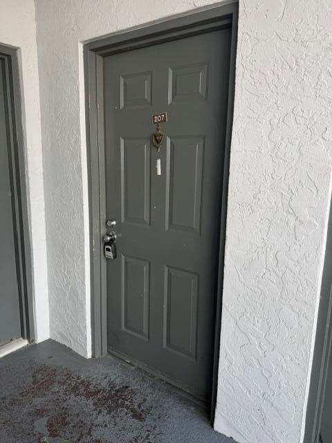 1750 N Congress Avenue # 207, West Palm Beach FL 33401