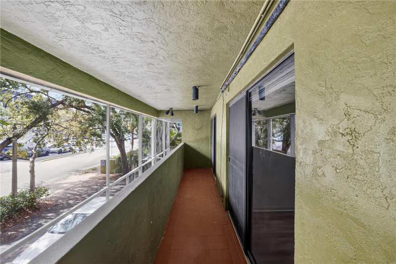 7420 SW 59th Ave # D, South Miami FL 33143