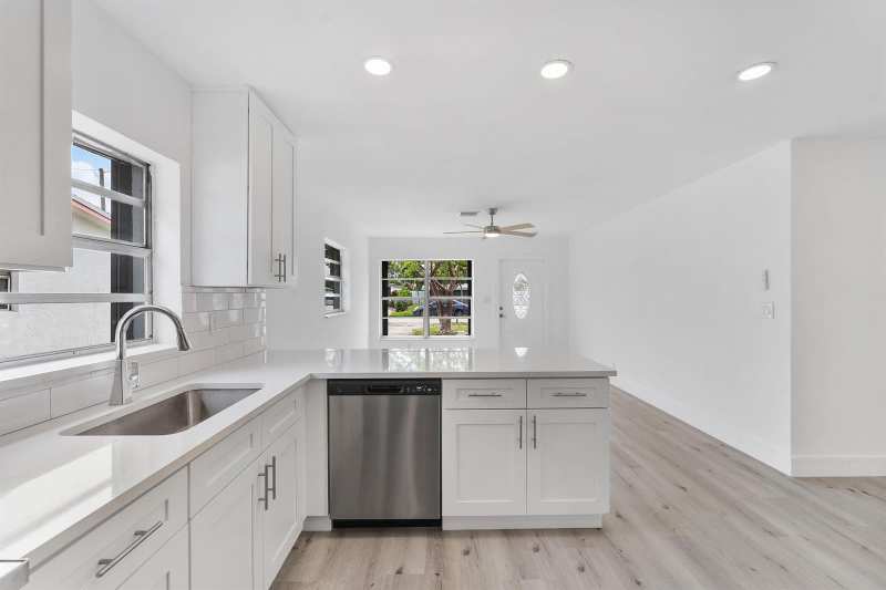 488 NW 2nd Terrace, Deerfield Beach FL 33441