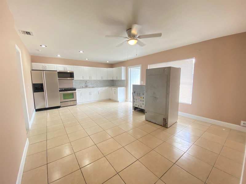 16 NE 9th Avenue, Deerfield Beach FL 33441