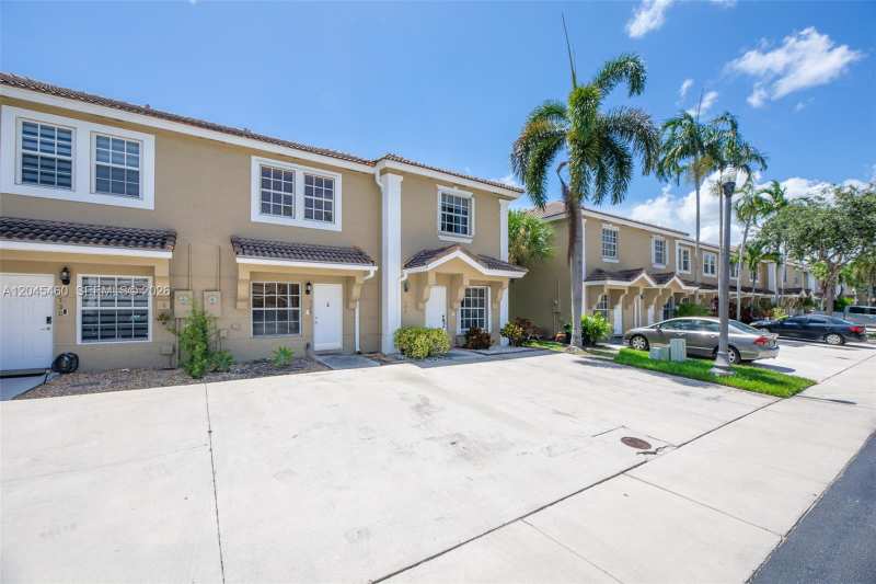 728 SW 122nd Ave # 0, Pembroke Pines FL 33025
