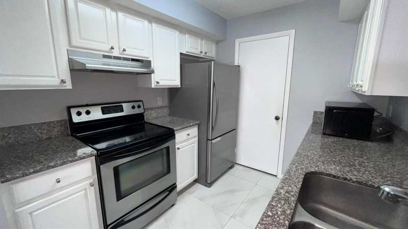815 W Boynton Beach Boulevard # 107, Boynton Beach FL 33426