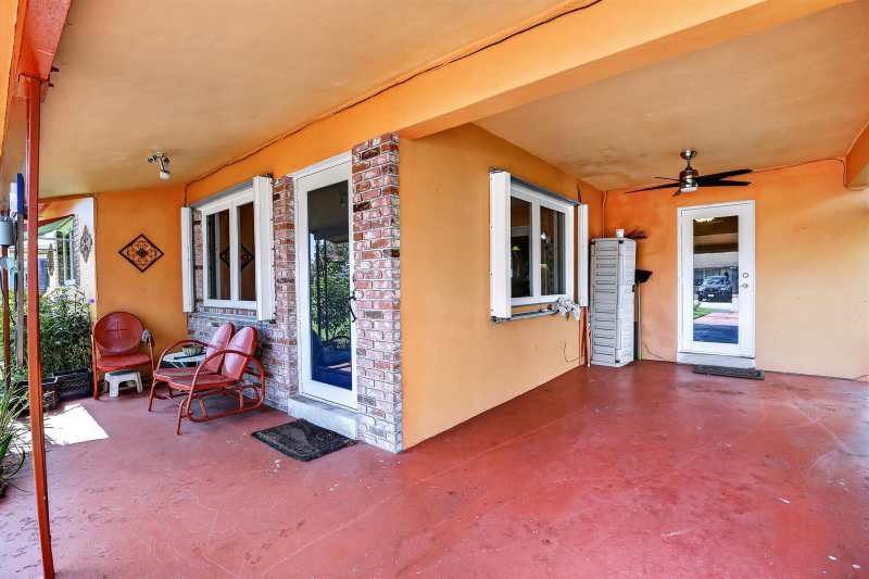 220 NW 48th Street, Oakland Park FL 33309