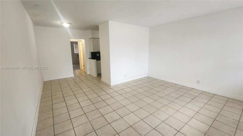 280 SW 11th Ave # 5, Hallandale Beach FL 33009