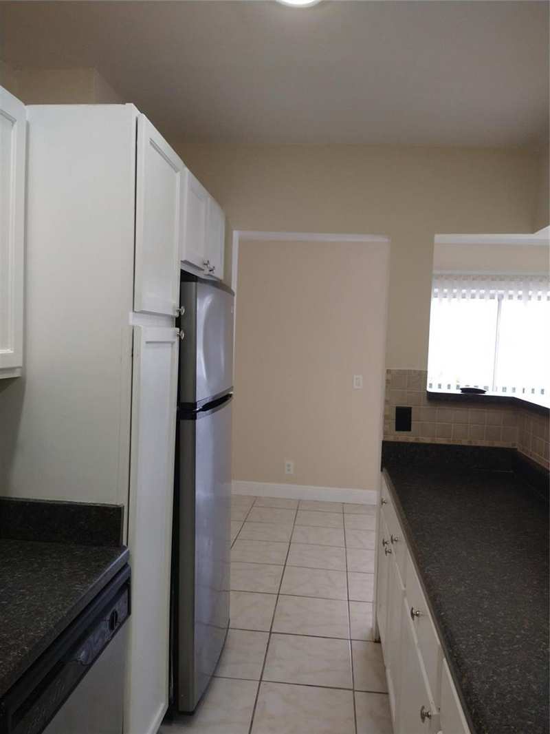 8903 NW 28th Drive # 8b, Coral Springs FL 33065