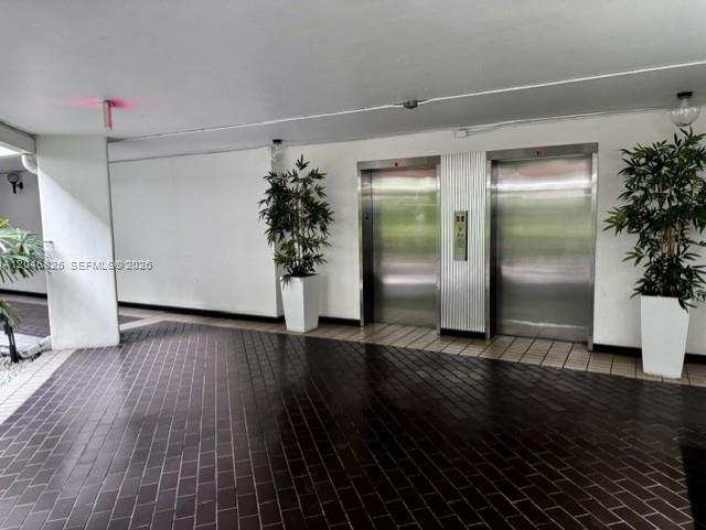 13951 Kendale Lakes Cir # 807A, Miami FL 33183