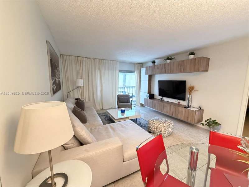 201 178th Dr # 304, Sunny Isles Beach FL 33160