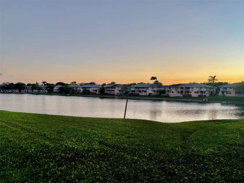 3200 NW 46th St # 205, Oakland Park FL 33309