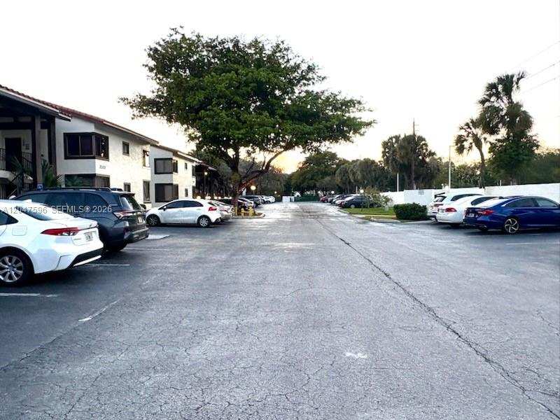 3200 NW 46th St # 205, Oakland Park FL 33309