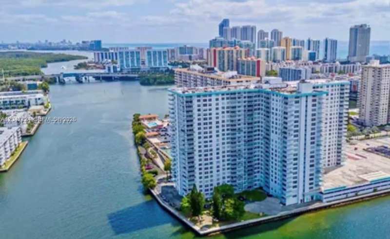 301 174th St # 1208, Sunny Isles Beach FL 33160