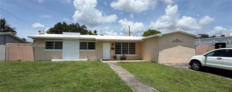 800 NW 76th Ave, Pembroke Pines FL 33024
