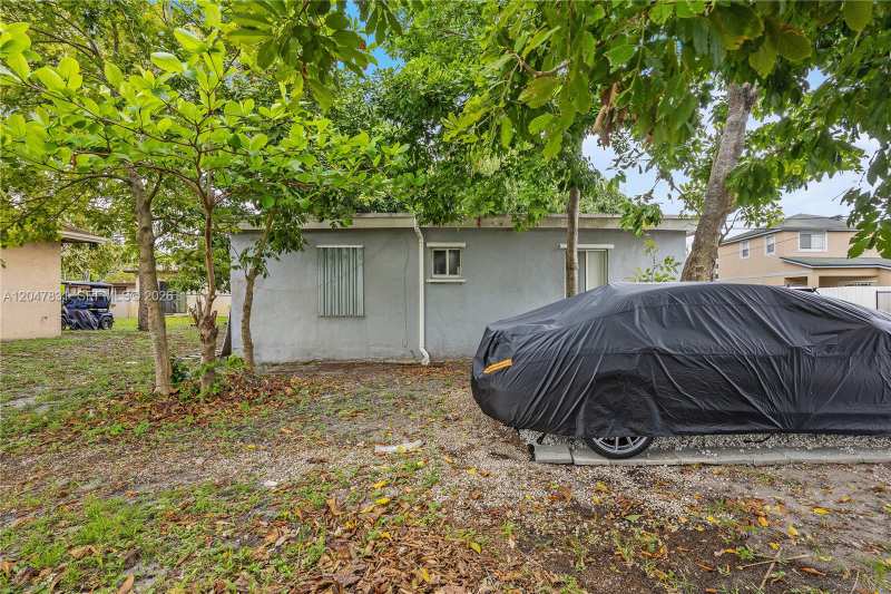 2901 Nw 9th Ct, Fort Lauderdale FL 33311