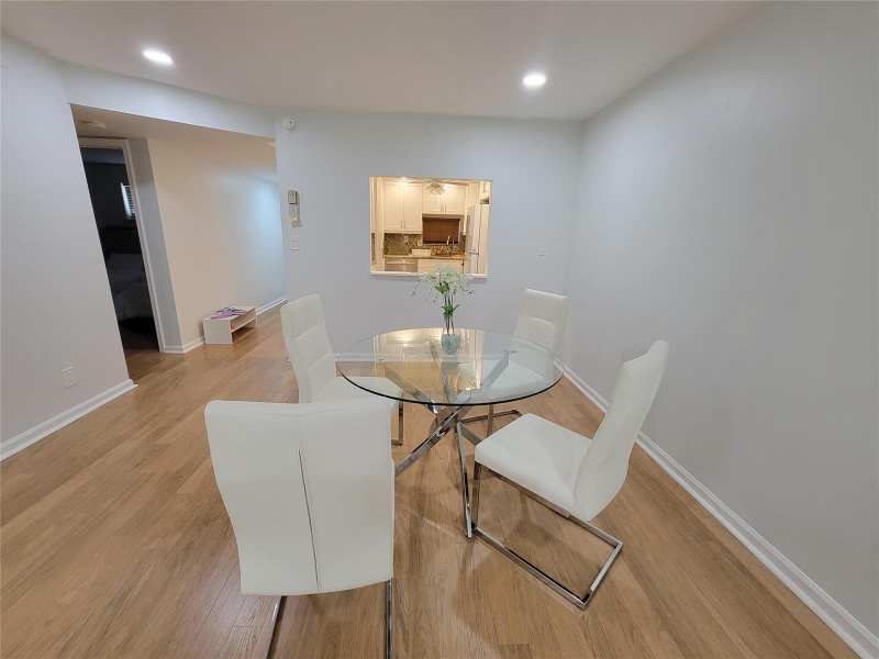 9411 N Hollybrook Lake Drive # 209, Pembroke Pines FL 33025