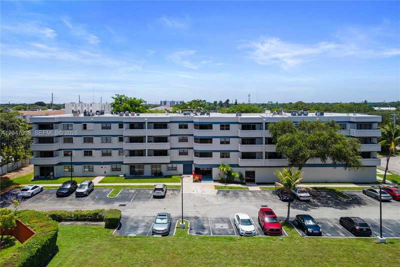 1891 N 61st Ave # B215, Hollywood FL 33024