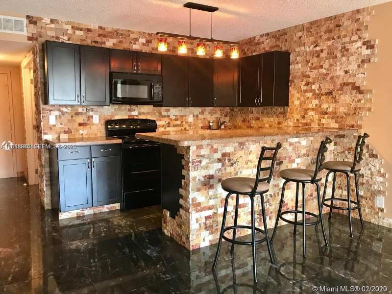 600 SE Three Islands Blvd # 1018, Hallandale Beach FL 33009