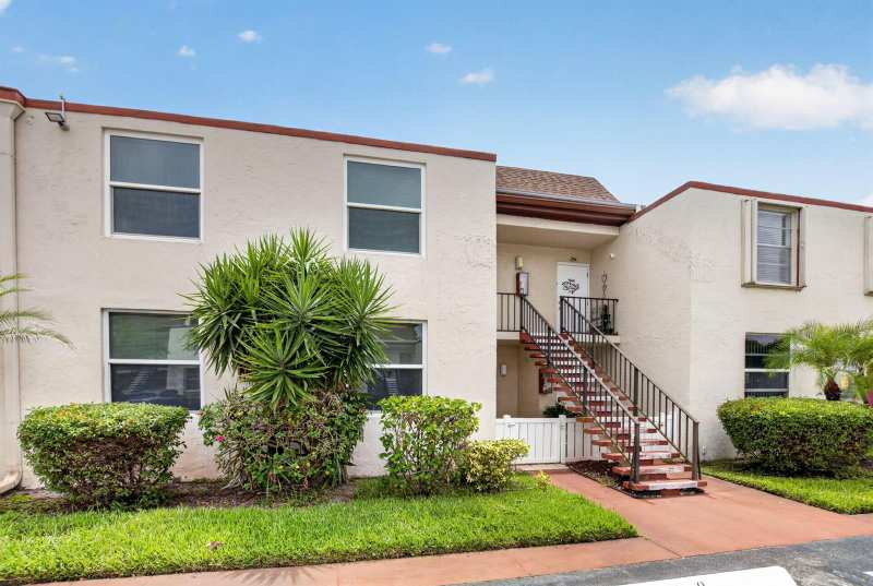 11 Willowbrook Lane # 204, Delray Beach FL 33446