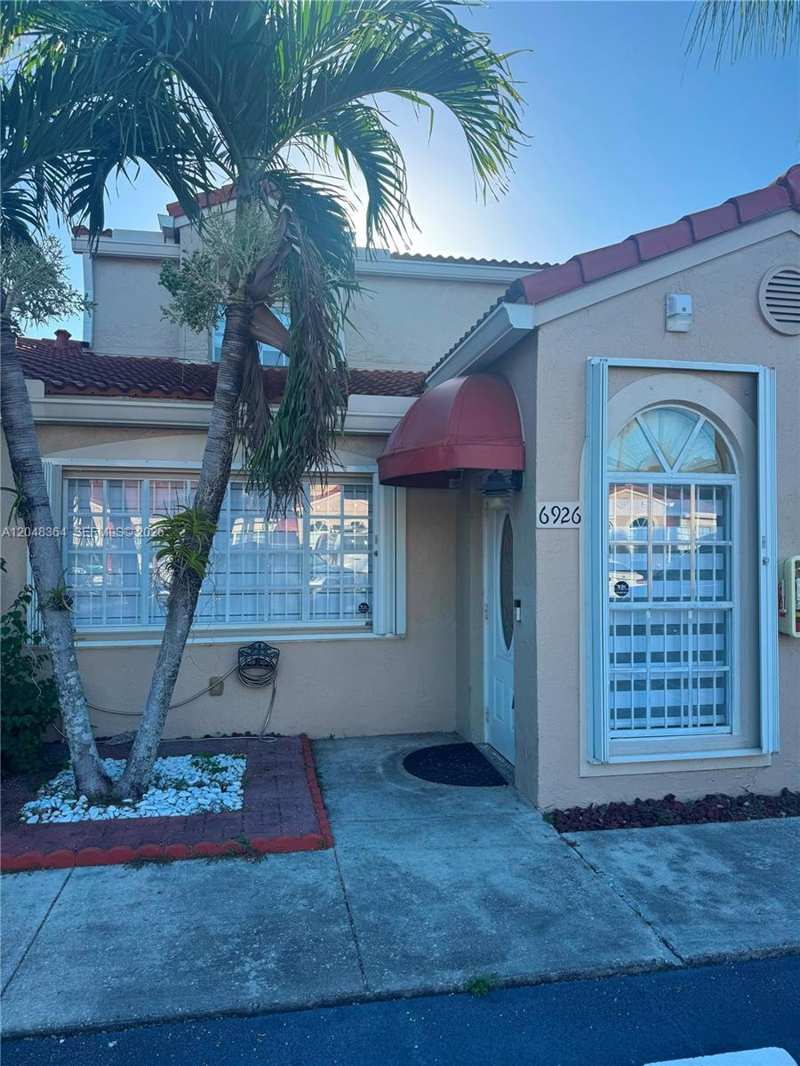6926 NW 166th Ter # 1302, Miami Lakes FL 33014