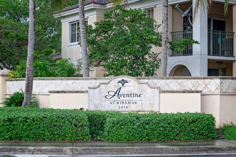 2451 E Centergate Drive # 208, Miramar FL 33025
