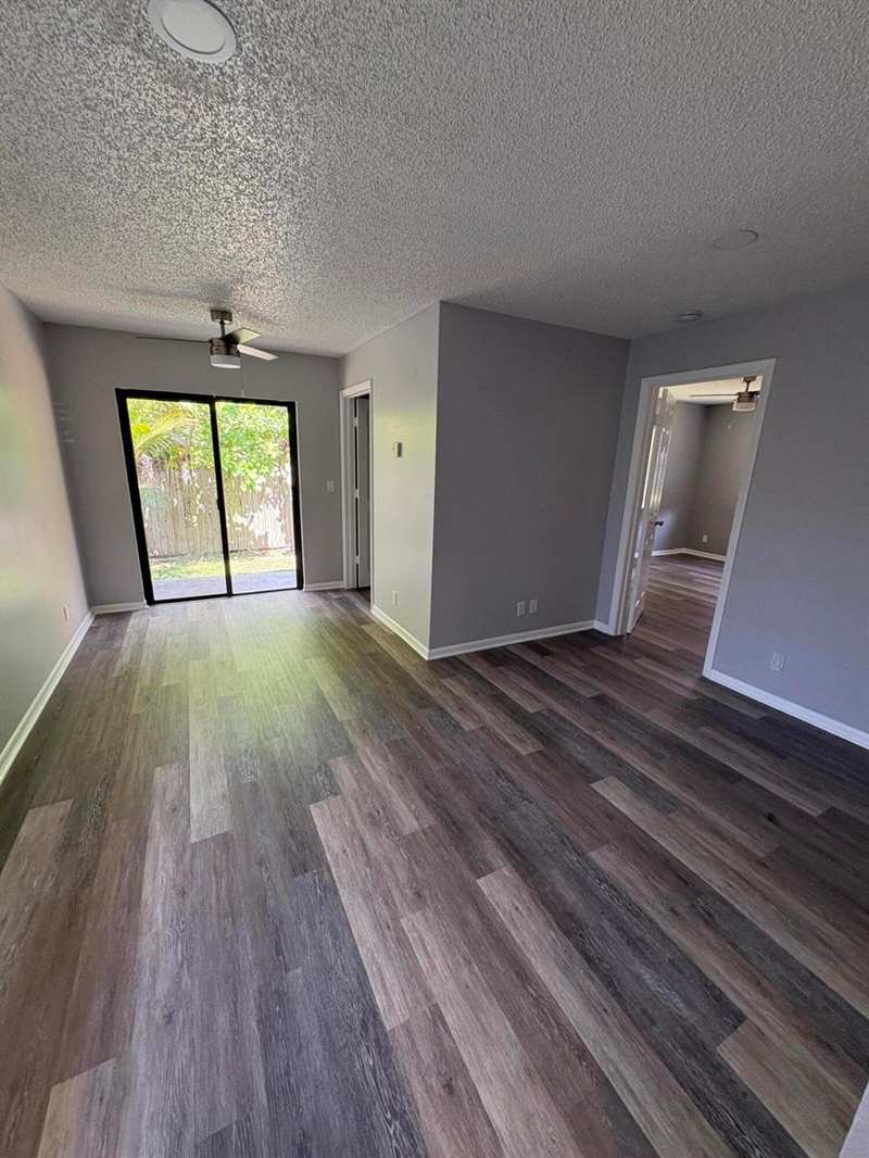 4726 Summit Boulevard, West Palm Beach FL 33415