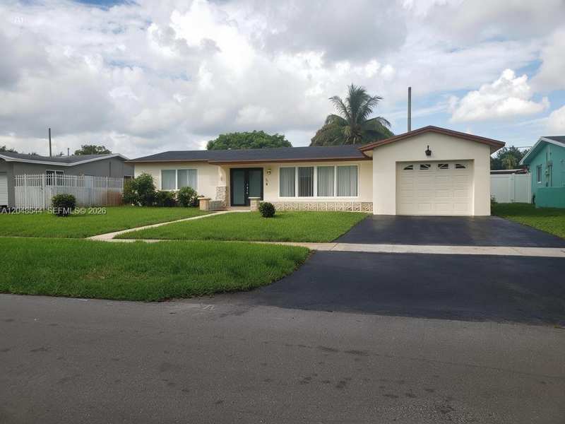 510 SW 70th Ave, Pembroke Pines FL 33023
