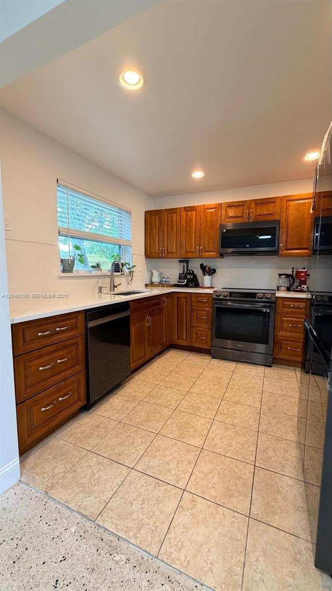 3781 Jackson Blvd, Fort Lauderdale FL 33312