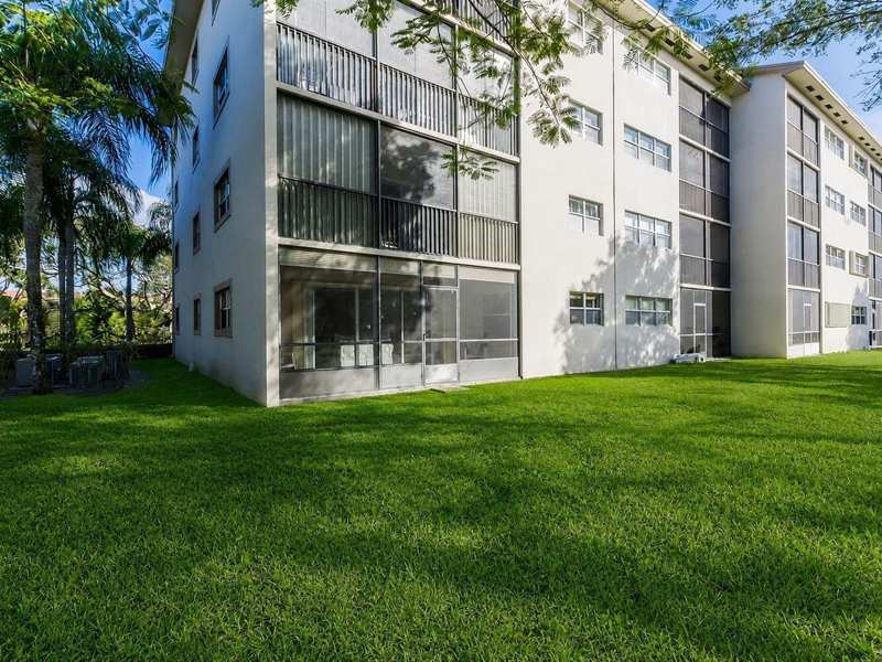550 SW 137 Avenue # L114, Pembroke Pines FL 33027