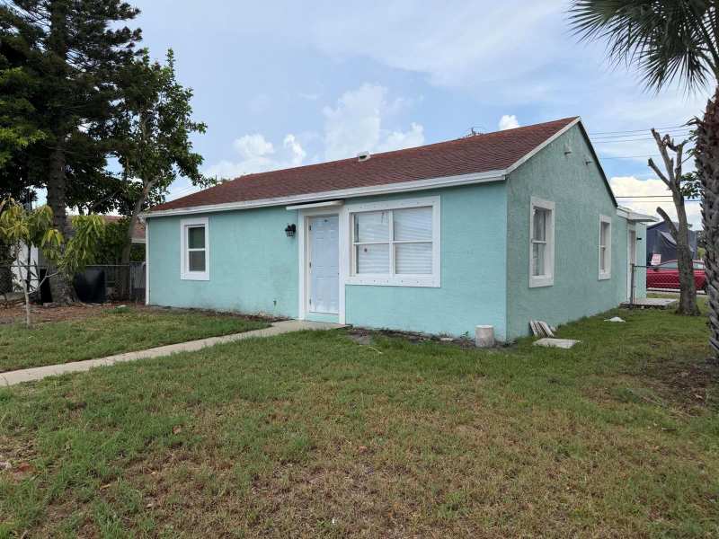 442 Winters Street, West Palm Beach FL 33405