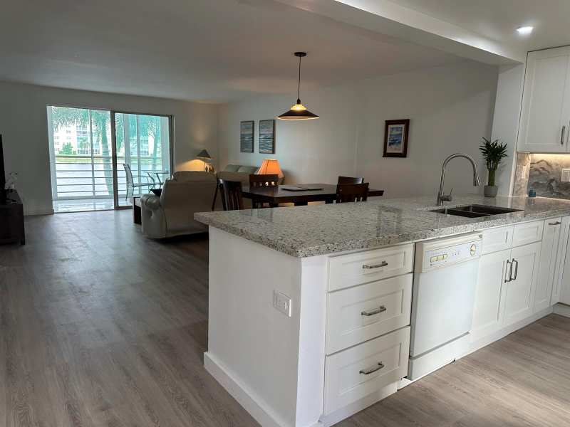 141 SE 3rd Avenue # 203, Dania Beach FL 33004