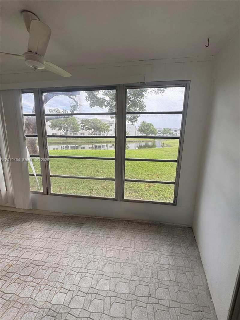 8500 Sunrise Lakes Blvd # 103, Sunrise FL 33322