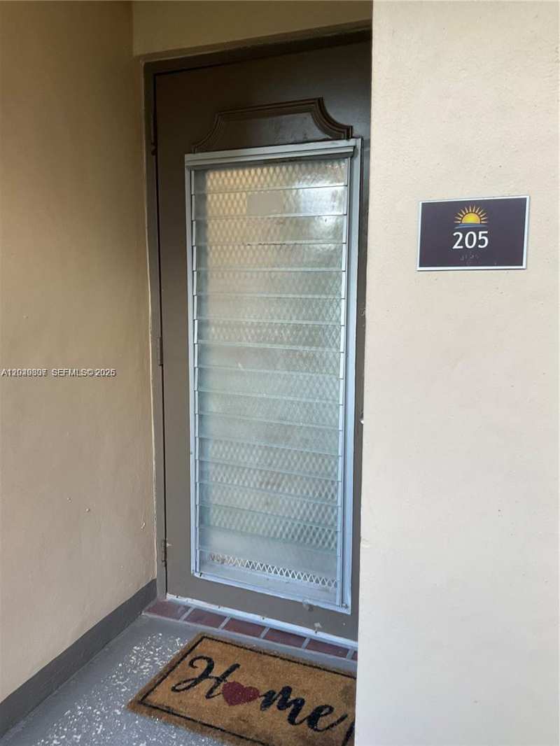 9201 Sunrise Lakes Blvd # 205, Sunrise FL 33322
