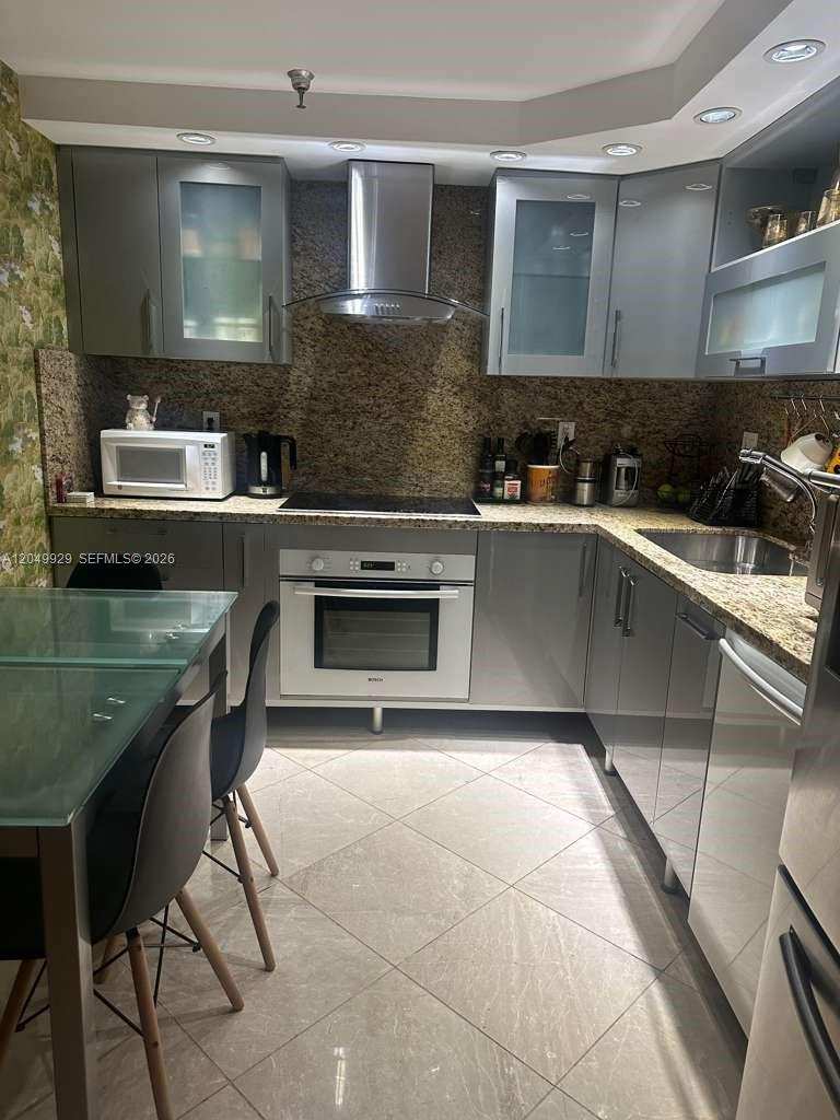 290 174th St # 2207, Sunny Isles Beach FL 33160