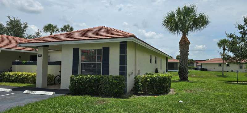 9861 Three Lakes Circle, Boca Raton FL 33428