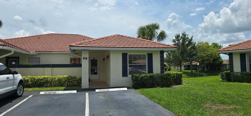 9861 Three Lakes Circle, Boca Raton FL 33428
