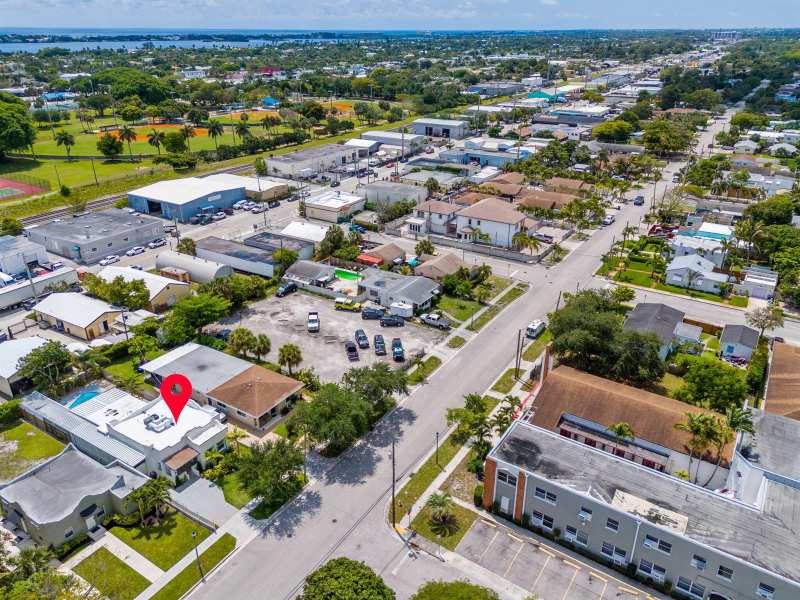 4324 Garden Avenue, West Palm Beach FL 33405