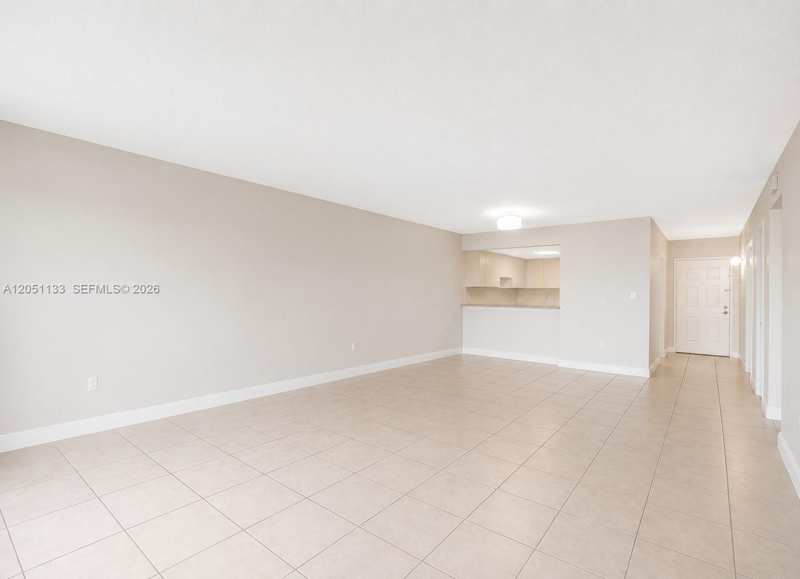 6940 Miami Gardens Dr # 531, Hialeah FL 33015