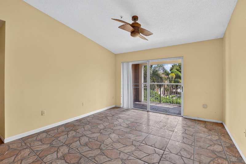 4844 N State Road 7 # 2304, Coconut Creek FL 33073