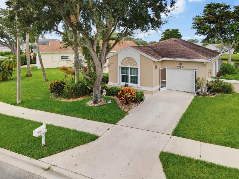 13891 Oneida Drive, Delray Beach FL 33446